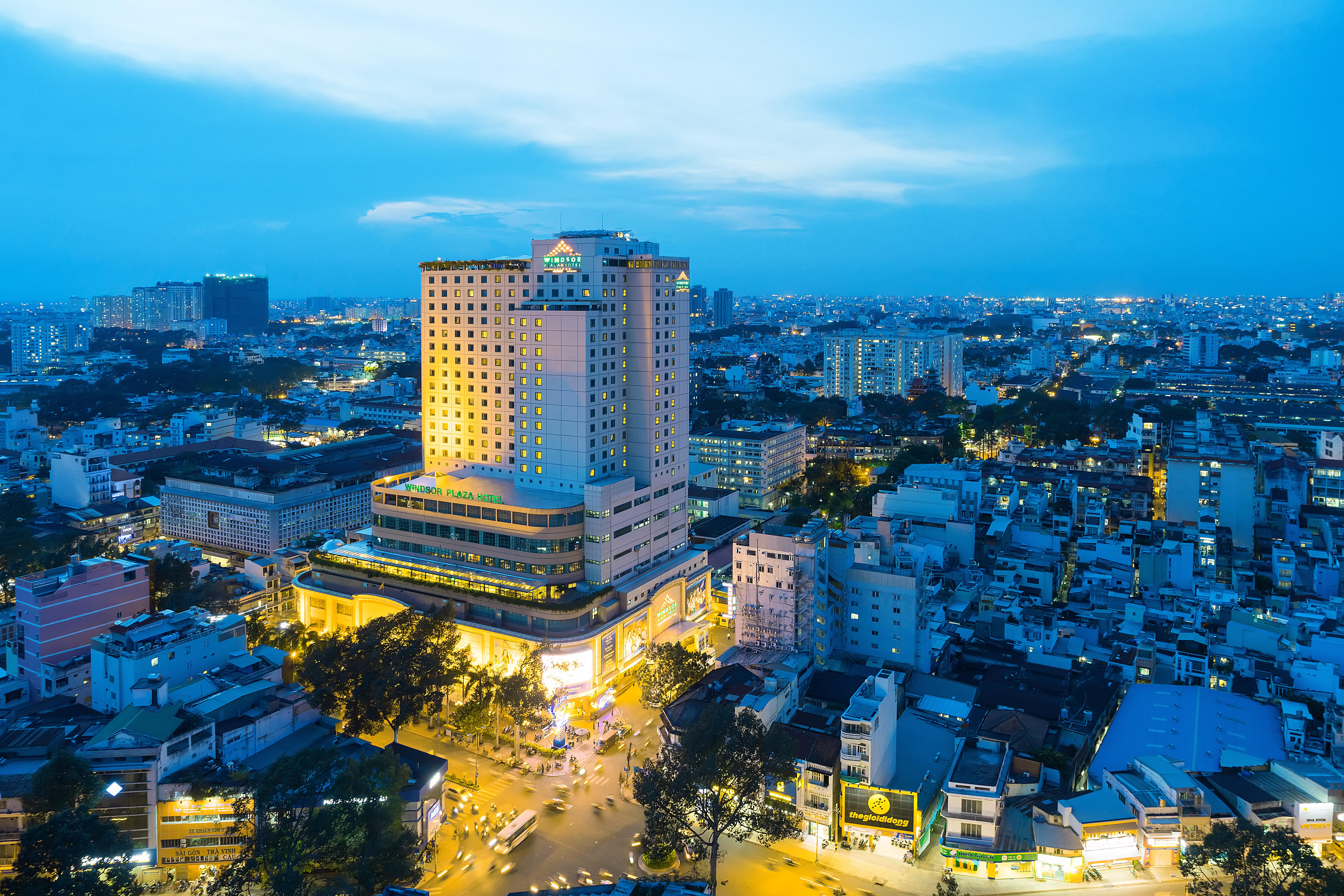 Khách sạn Windsor Plaza